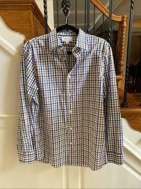 BANANA REPUBLIC Button Down Shirt